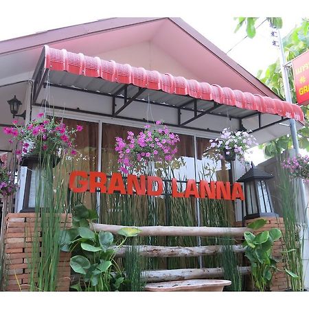 Grand Lanna Hotel Chiang Mai Buitenkant foto