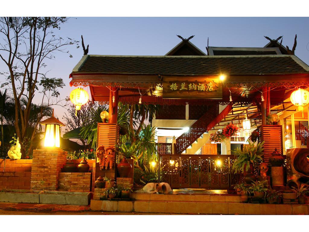 Grand Lanna Hotel Chiang Mai Buitenkant foto