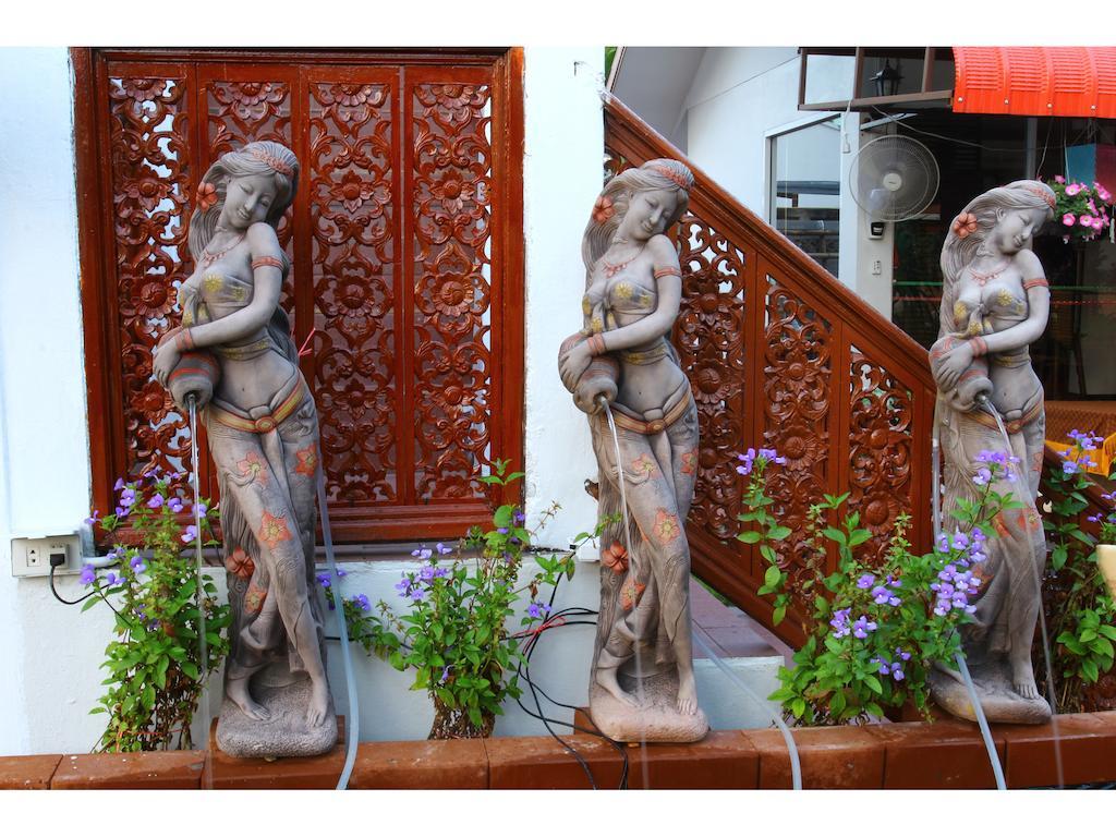 Grand Lanna Hotel Chiang Mai Buitenkant foto