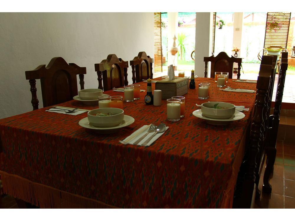 Grand Lanna Hotel Chiang Mai Buitenkant foto