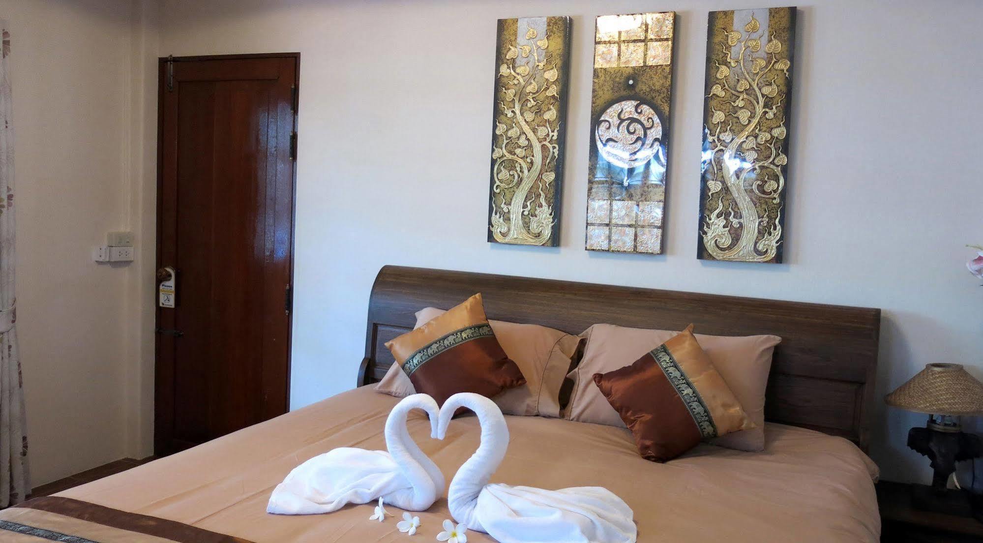 Grand Lanna Hotel Chiang Mai Buitenkant foto